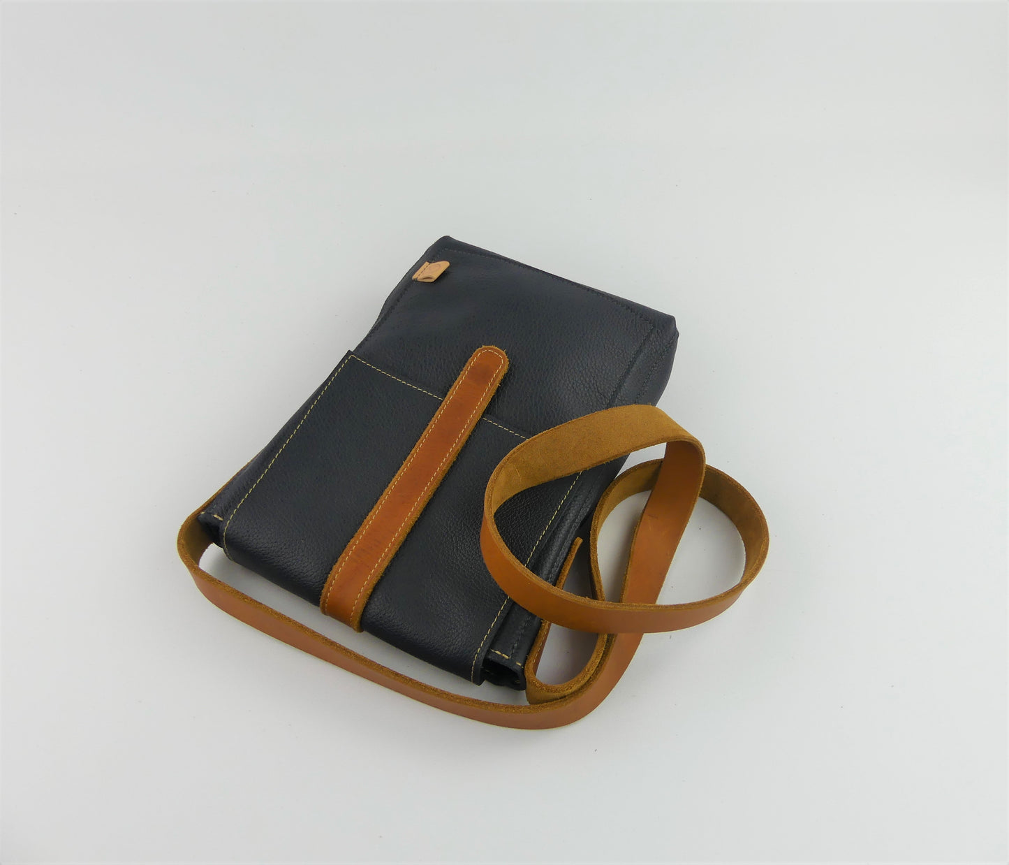 Crossbag "CAASTEN", Leder