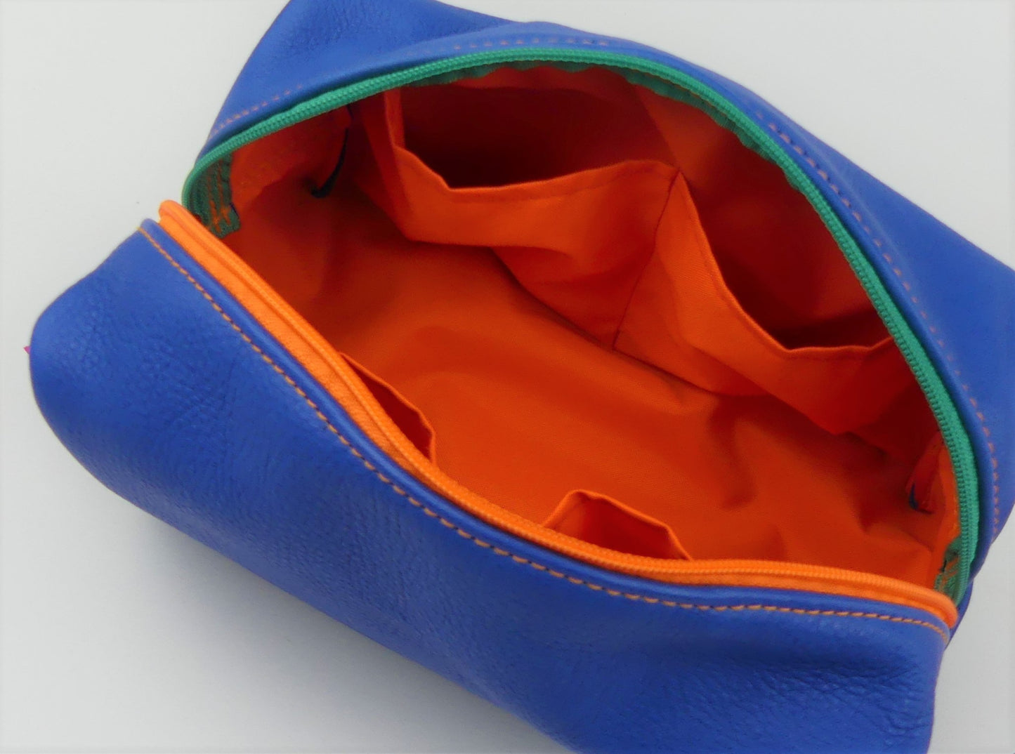 Kulturtasche "STINE", pflanzlich gegerbtes Leder