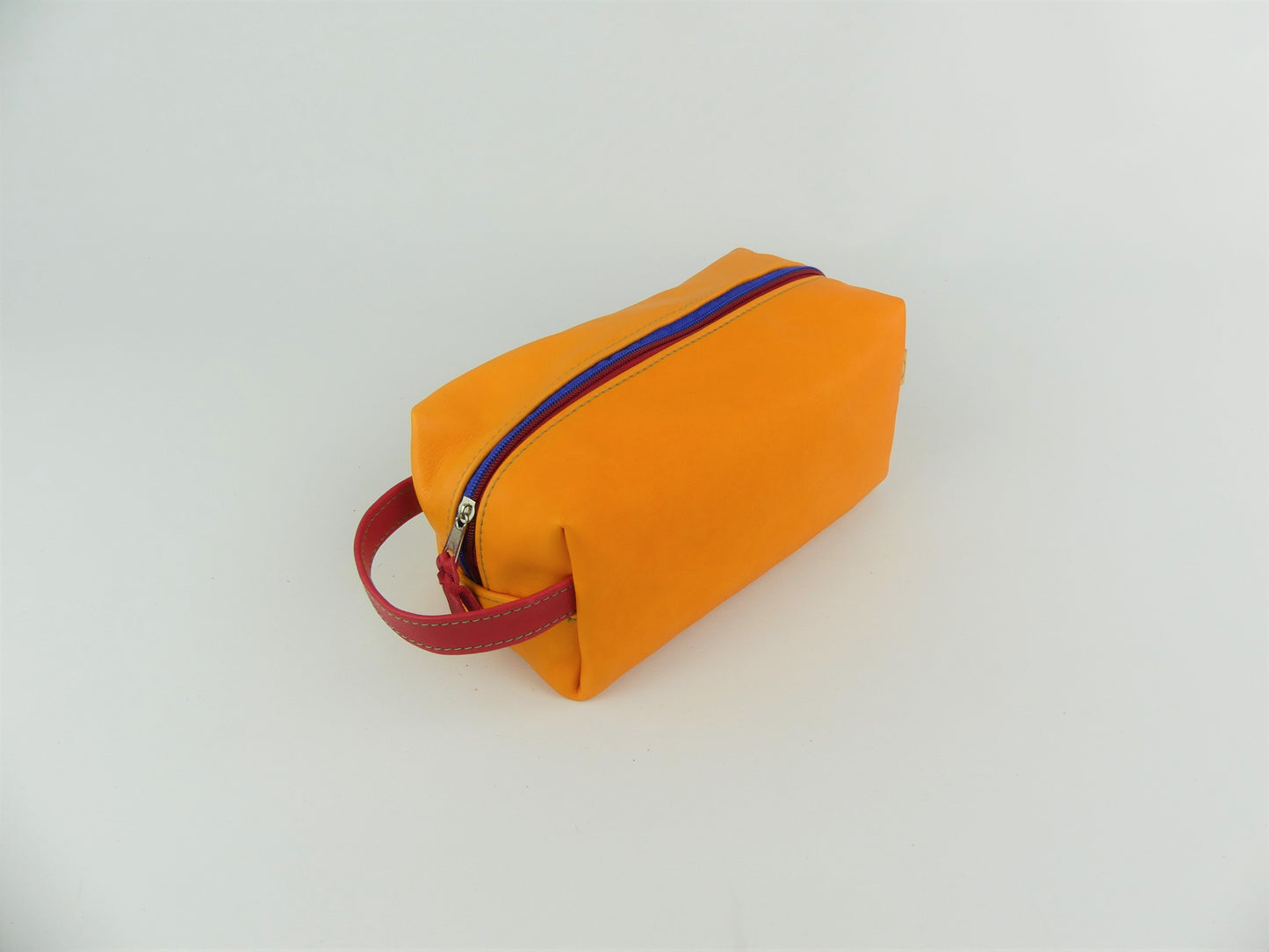 Kulturtasche "STINE", pflanzlich gegerbtes Leder